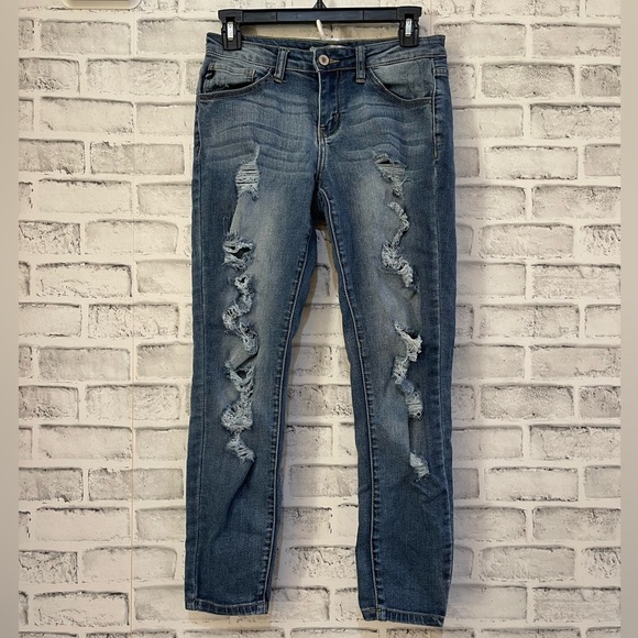 KanCan Denim - Women’s KanCan medium wash distressed skinny jeans 5/26